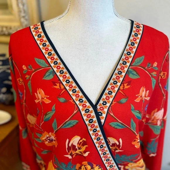 Flying Tomato blouse - Picture 2 of 10